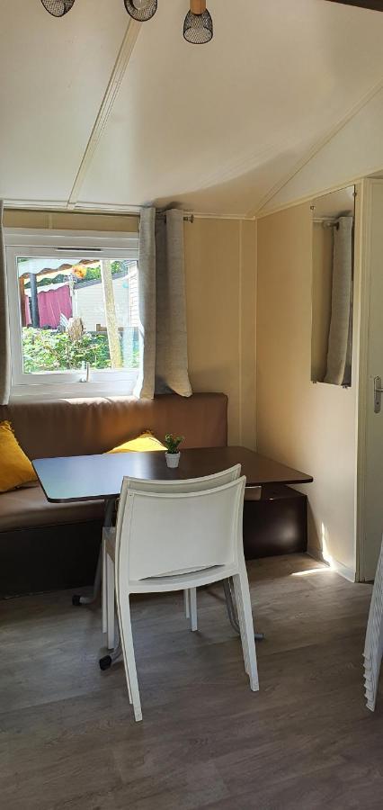 Mobil Home Climatise 6 Personnes La Roque-d'Antheron Exteriör bild